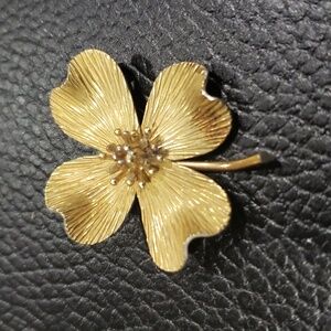 Vintage Krementz Brooch